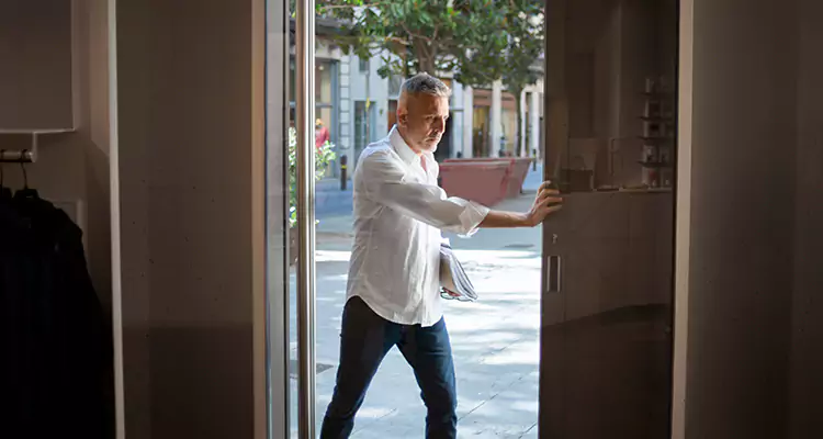 Track Cleaning and Repair for Stuck Doors in Fort Walton Beach, FL